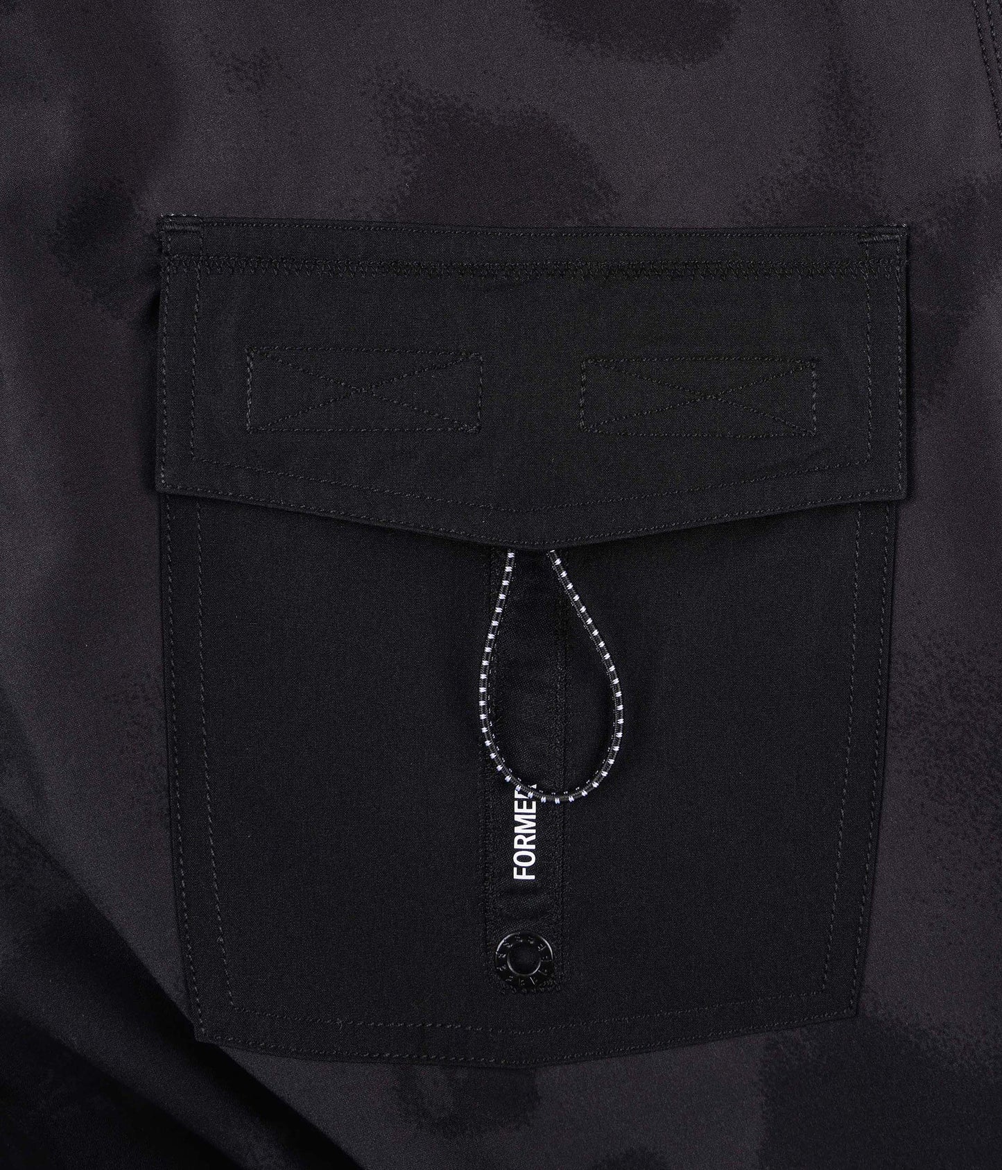 VITAL 20" TRUNK // BLACK