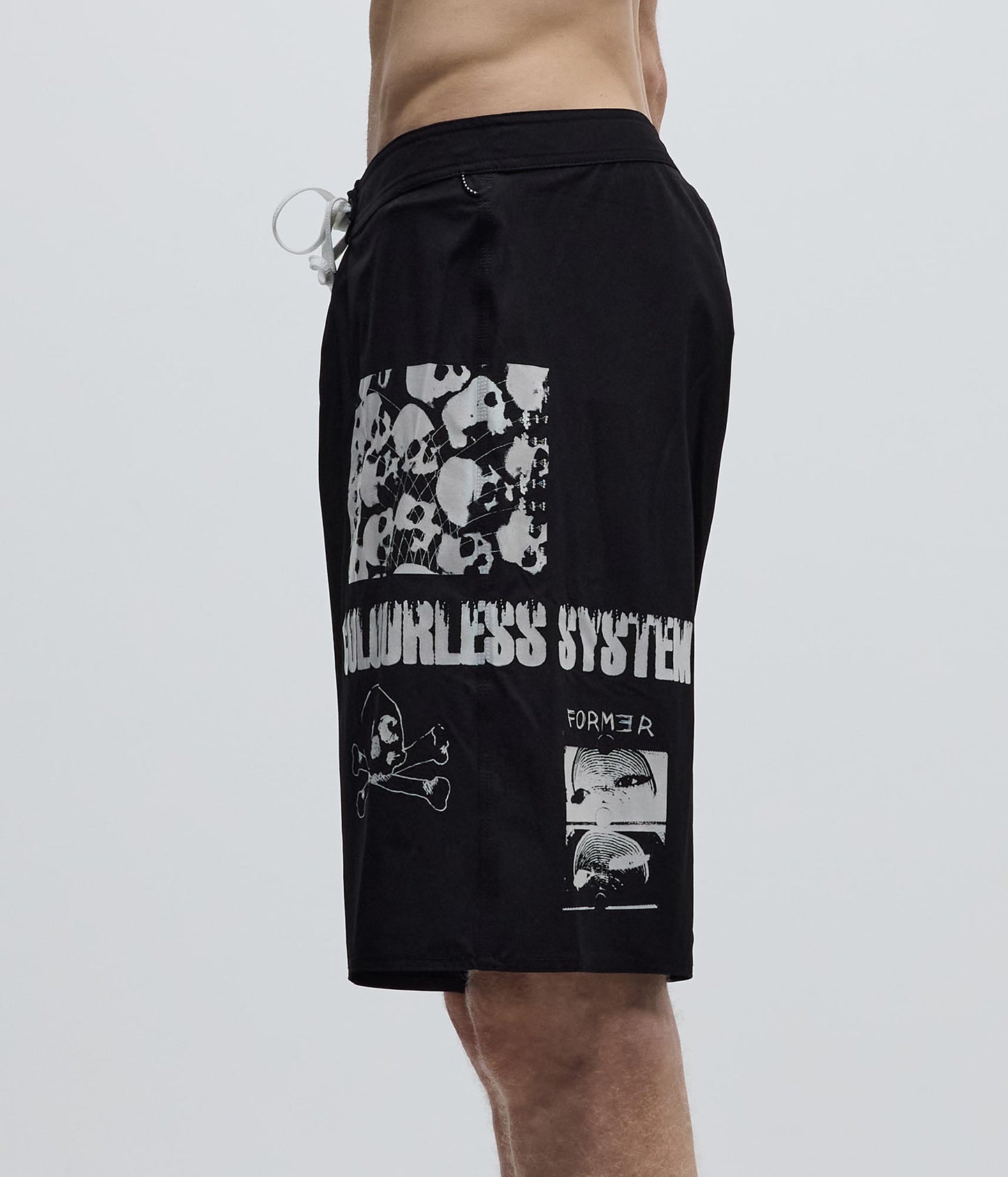 MASH 20" TRUNK // BLACK