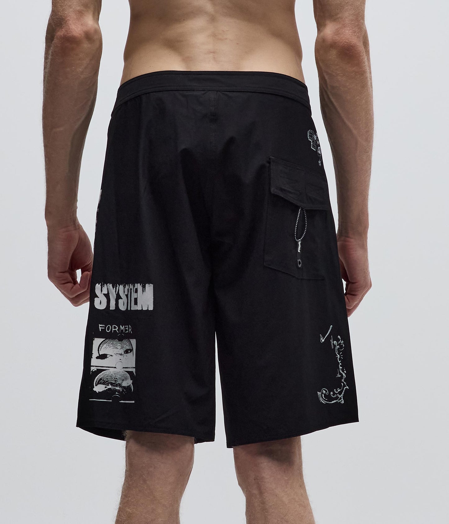 MASH 20" TRUNK // BLACK