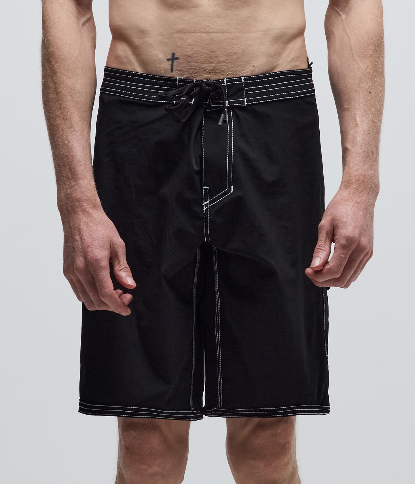 REYNOLDS 19" TRUNK // BLACK