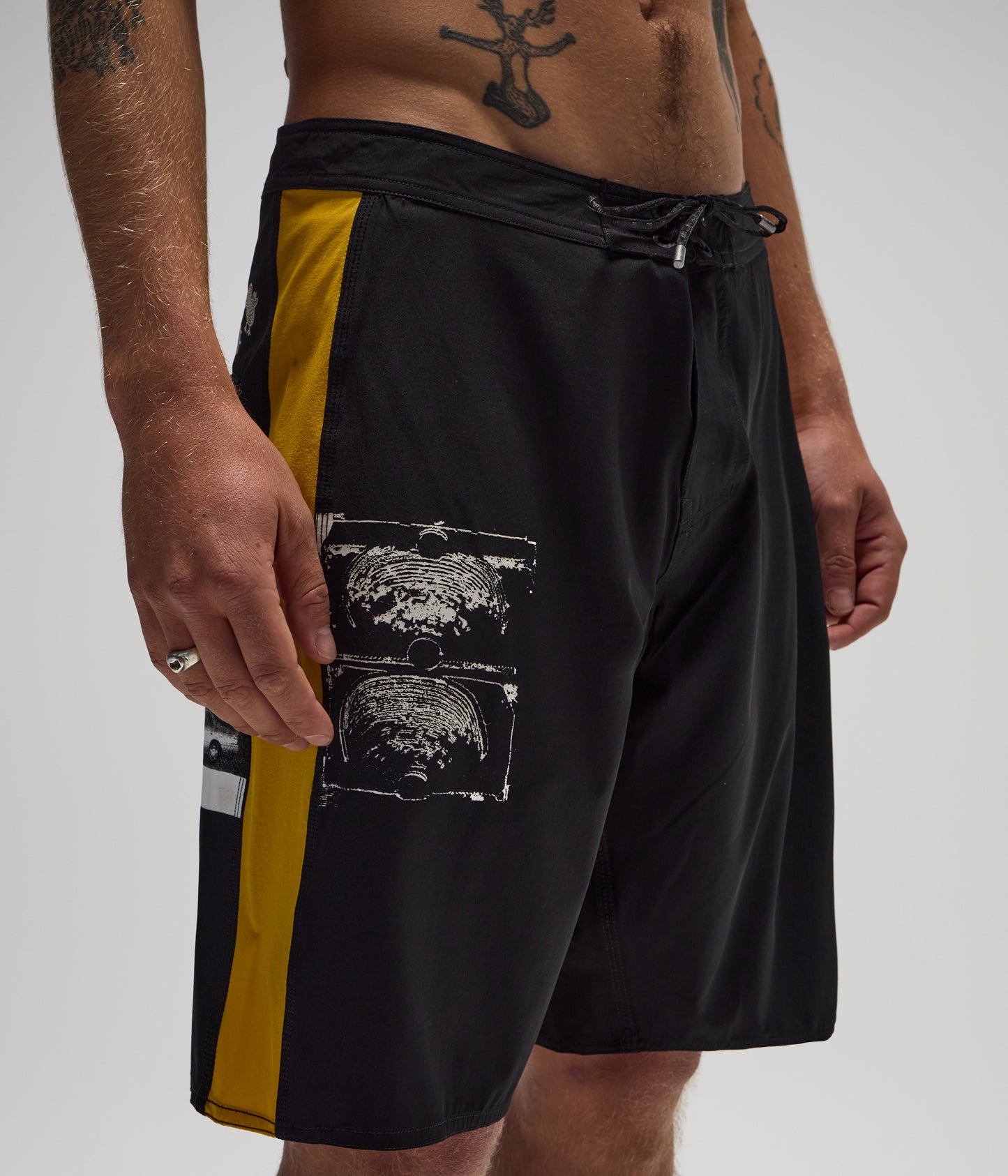 DxD 20" TRUNK // BLACK