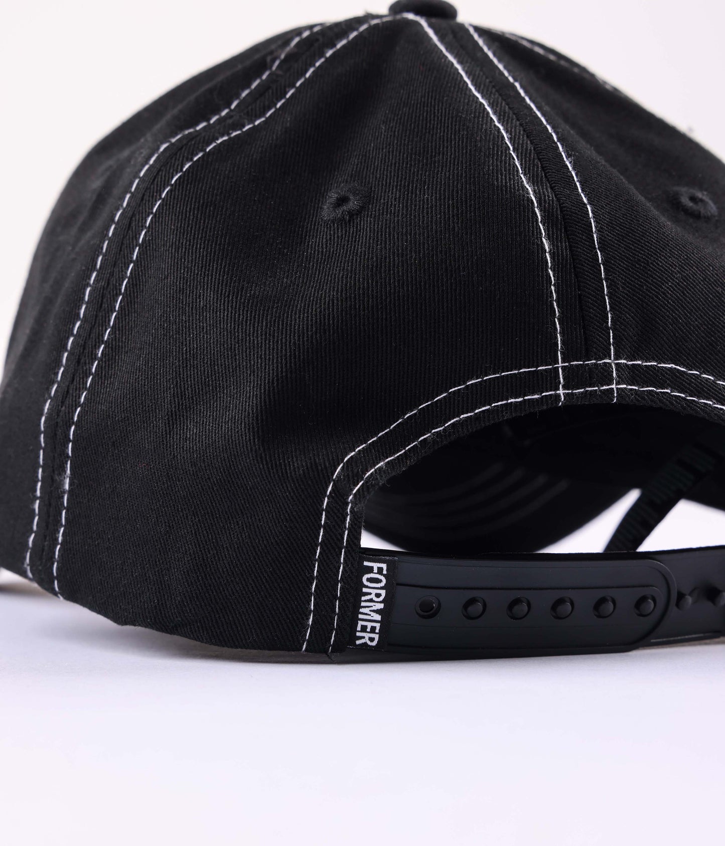 SKEWED 6-PANEL CAP // BLACK