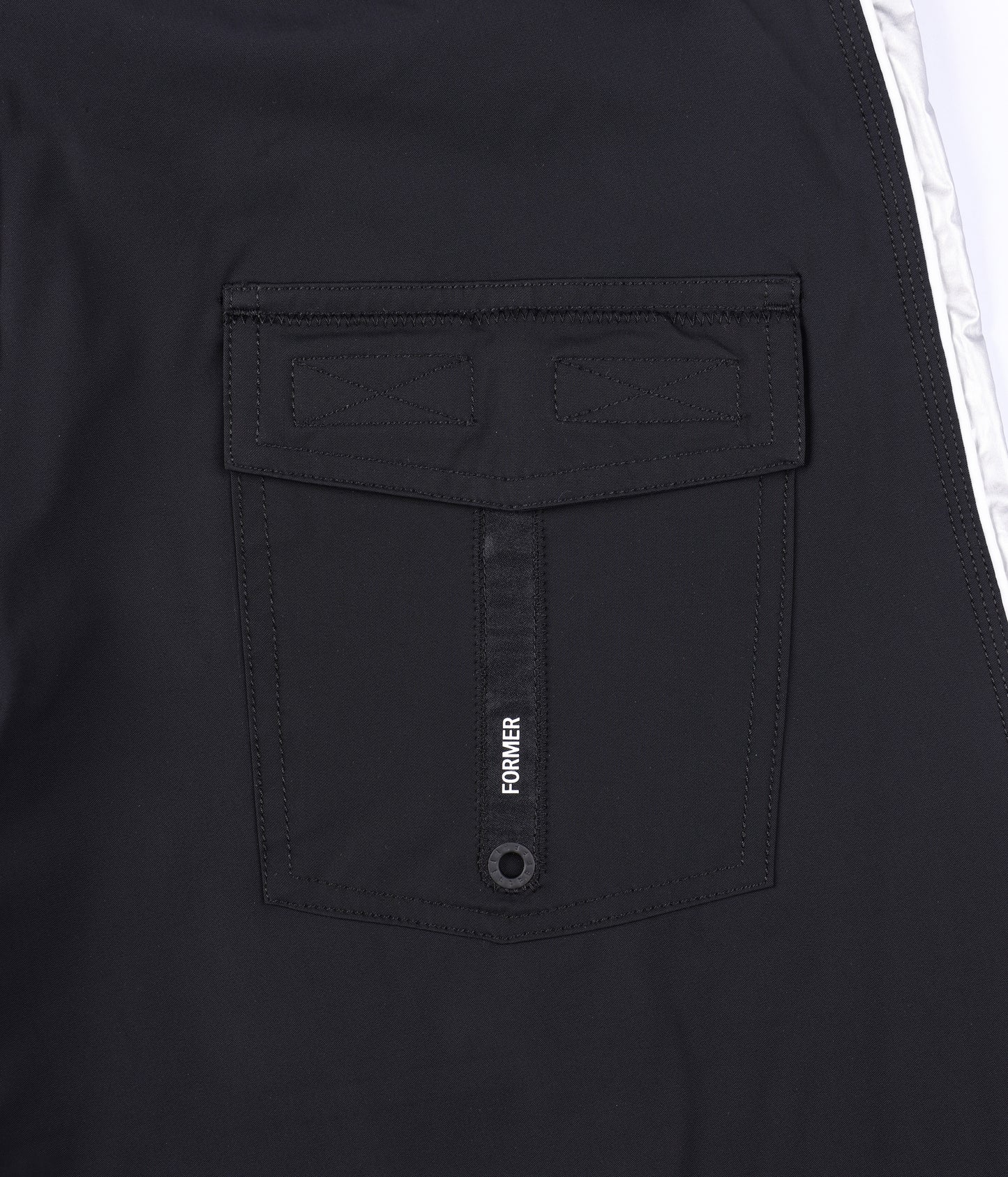 TEAM 20" DION TRUNK // BLACK