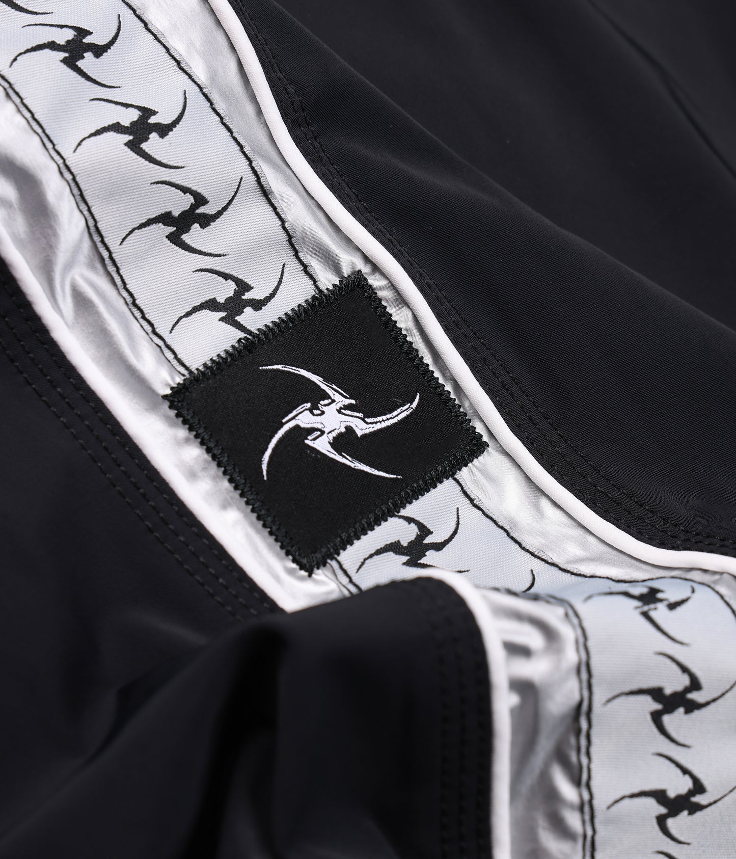 TEAM 20" DION TRUNK // BLACK