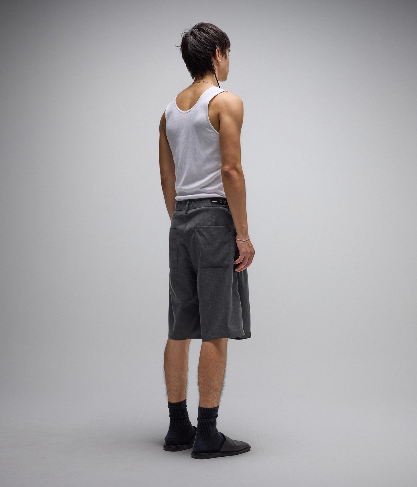 ANDERSON SHORT // GREY