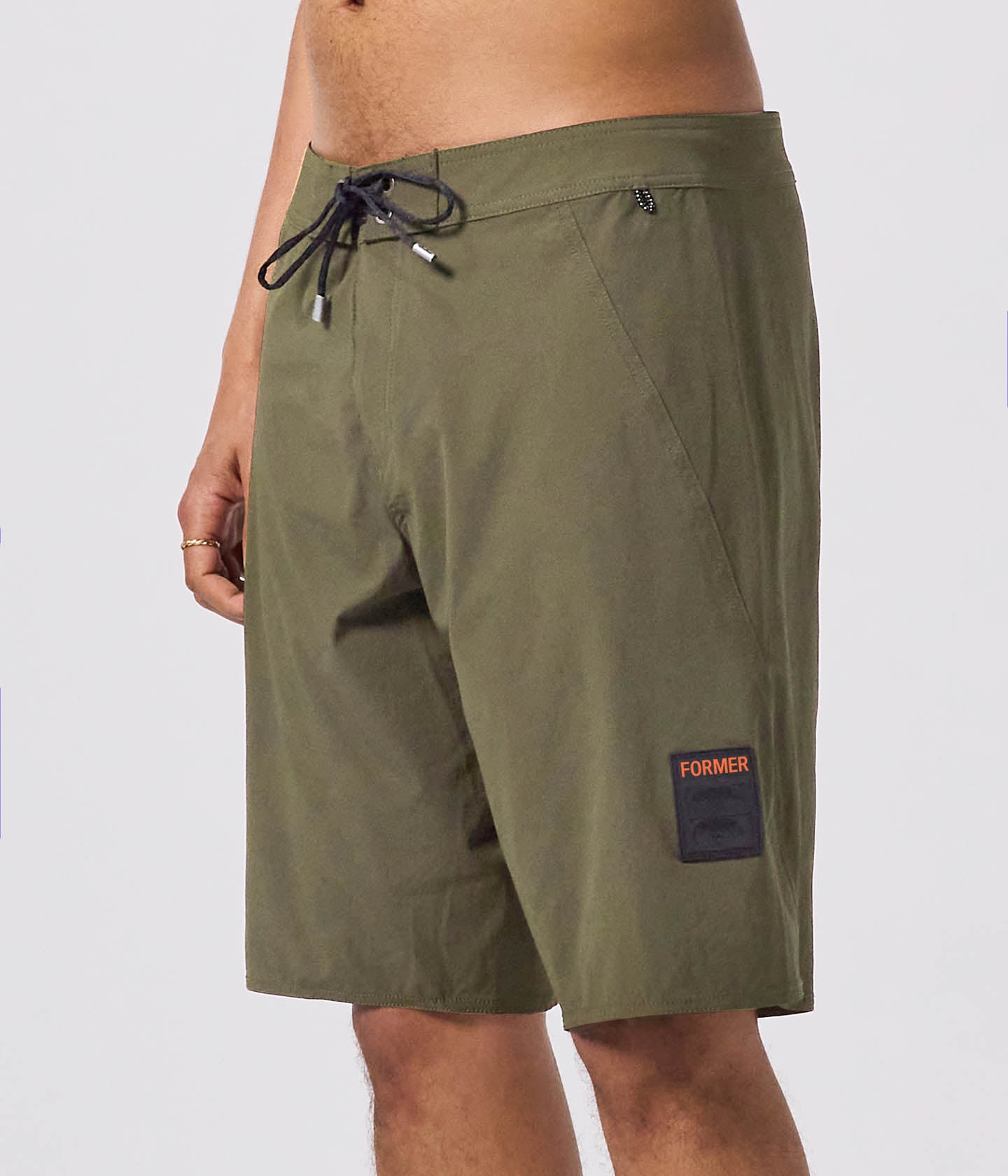 REYNOLDS 20' TRUNK // OLIVE