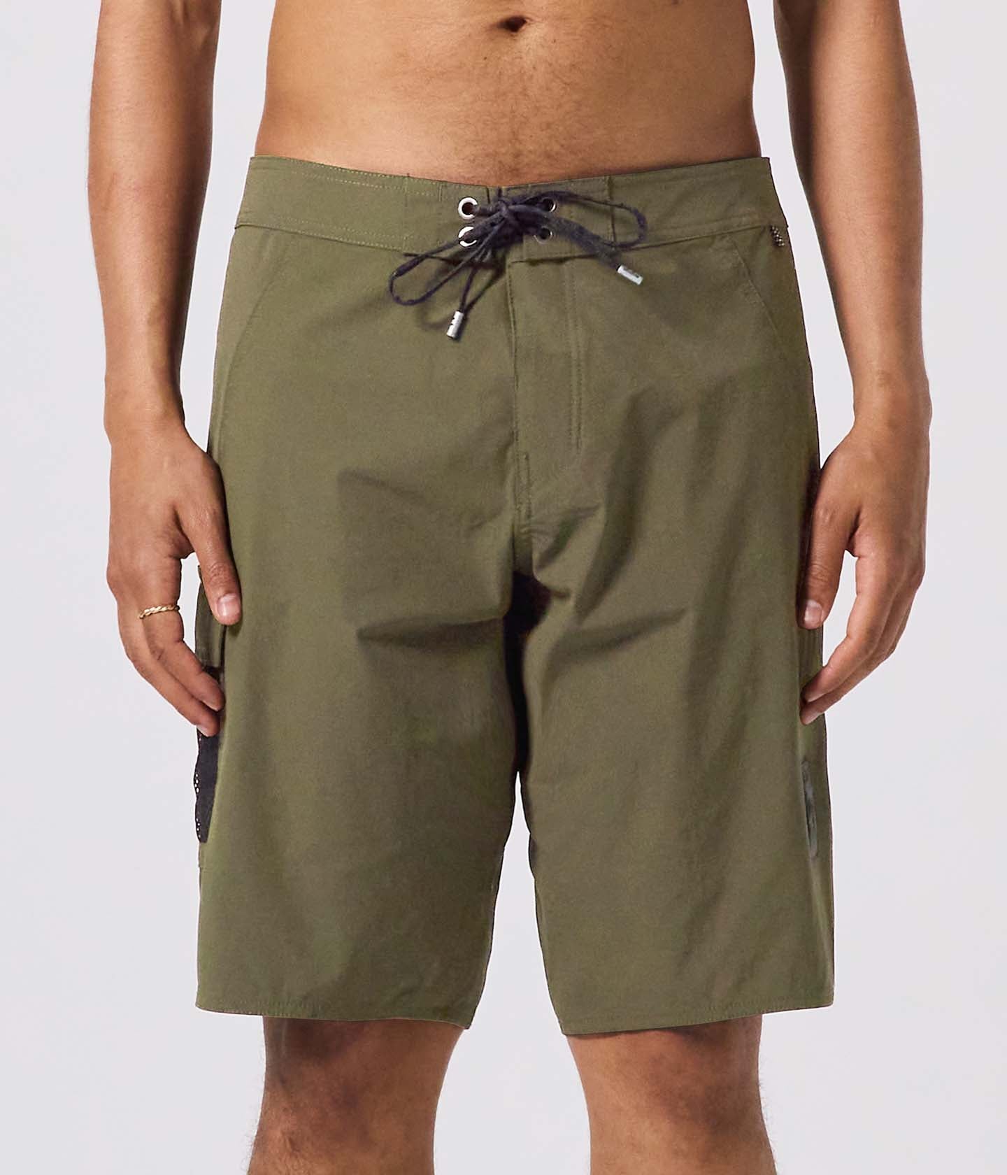 REYNOLDS 20' TRUNK // OLIVE