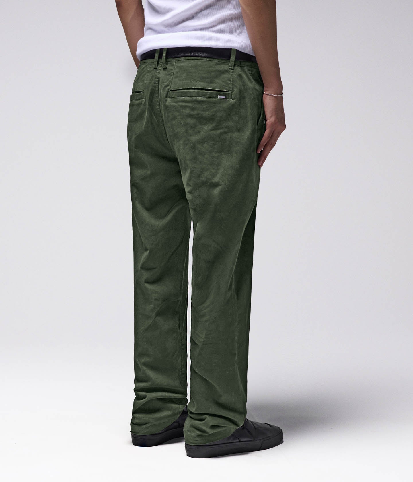 LEGACY CHINO PANT // DEEP OLIVE