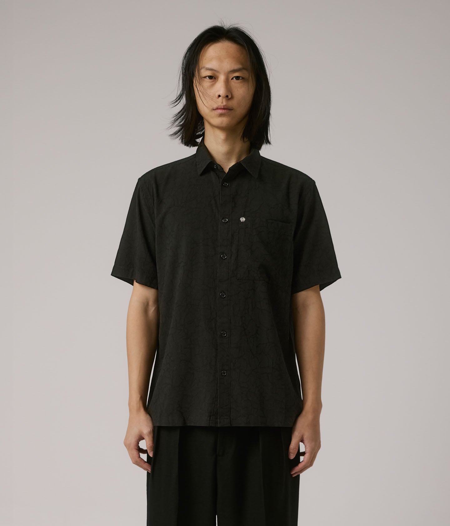 VIVIAN VINE SS SHIRT // BLACK