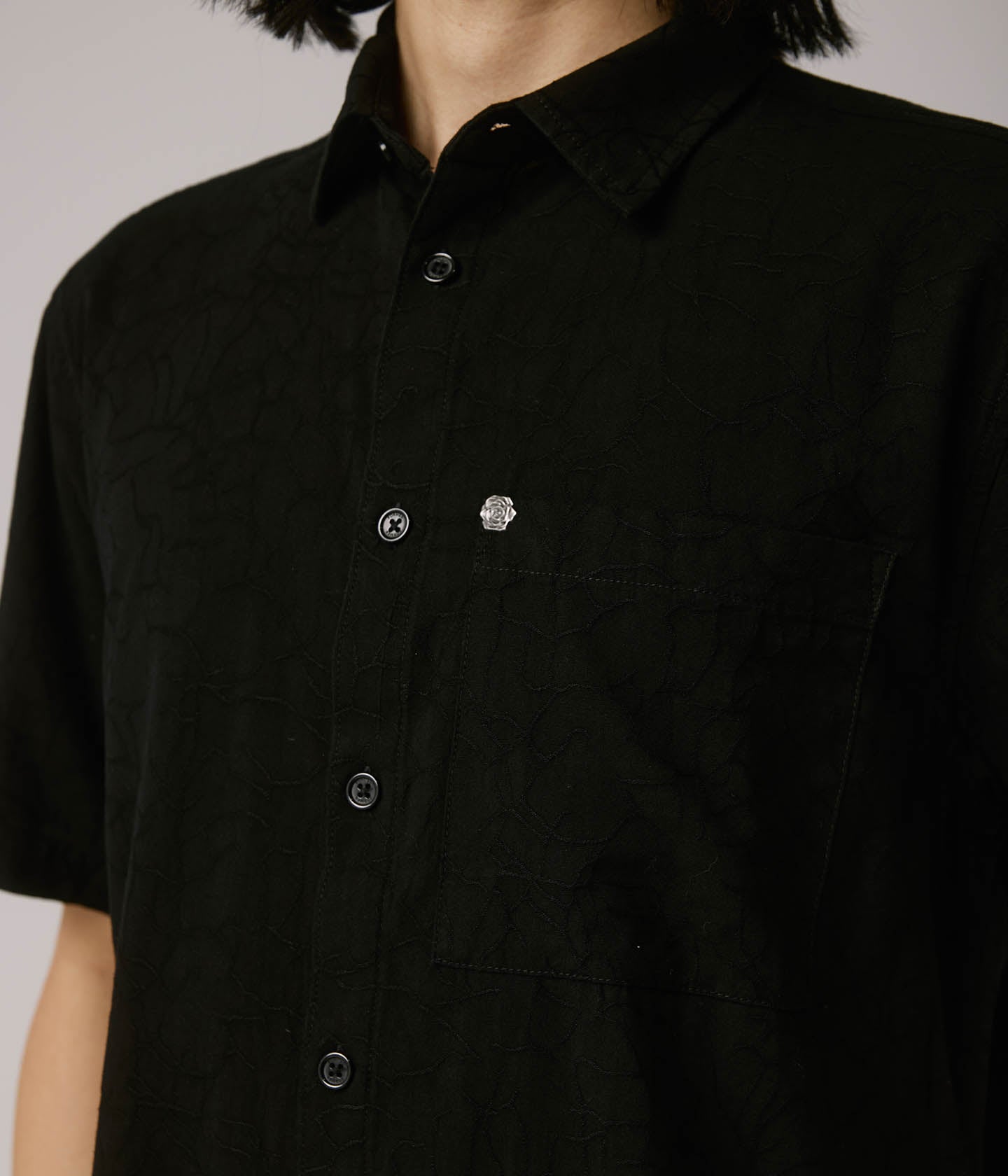 VIVIAN VINE SS SHIRT // BLACK