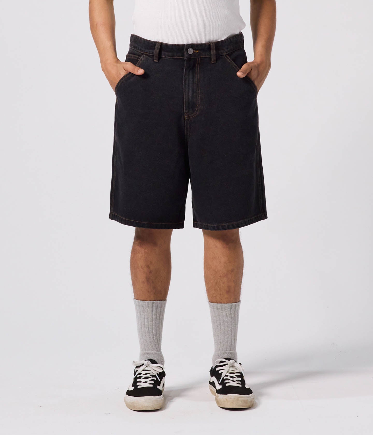 REYNOLDS 21 DENIM WALKSHORT // WASHED BLACK ORANGE