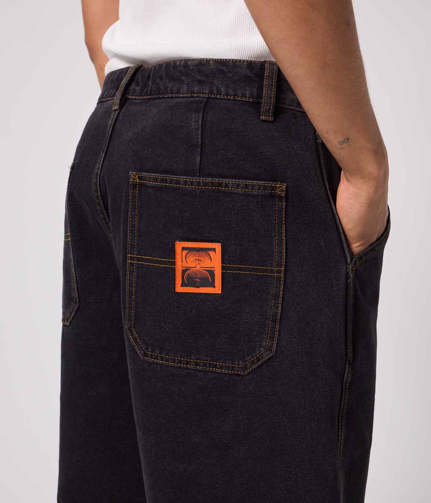 REYNOLDS 21 DENIM WALKSHORT // WASHED BLACK ORANGE