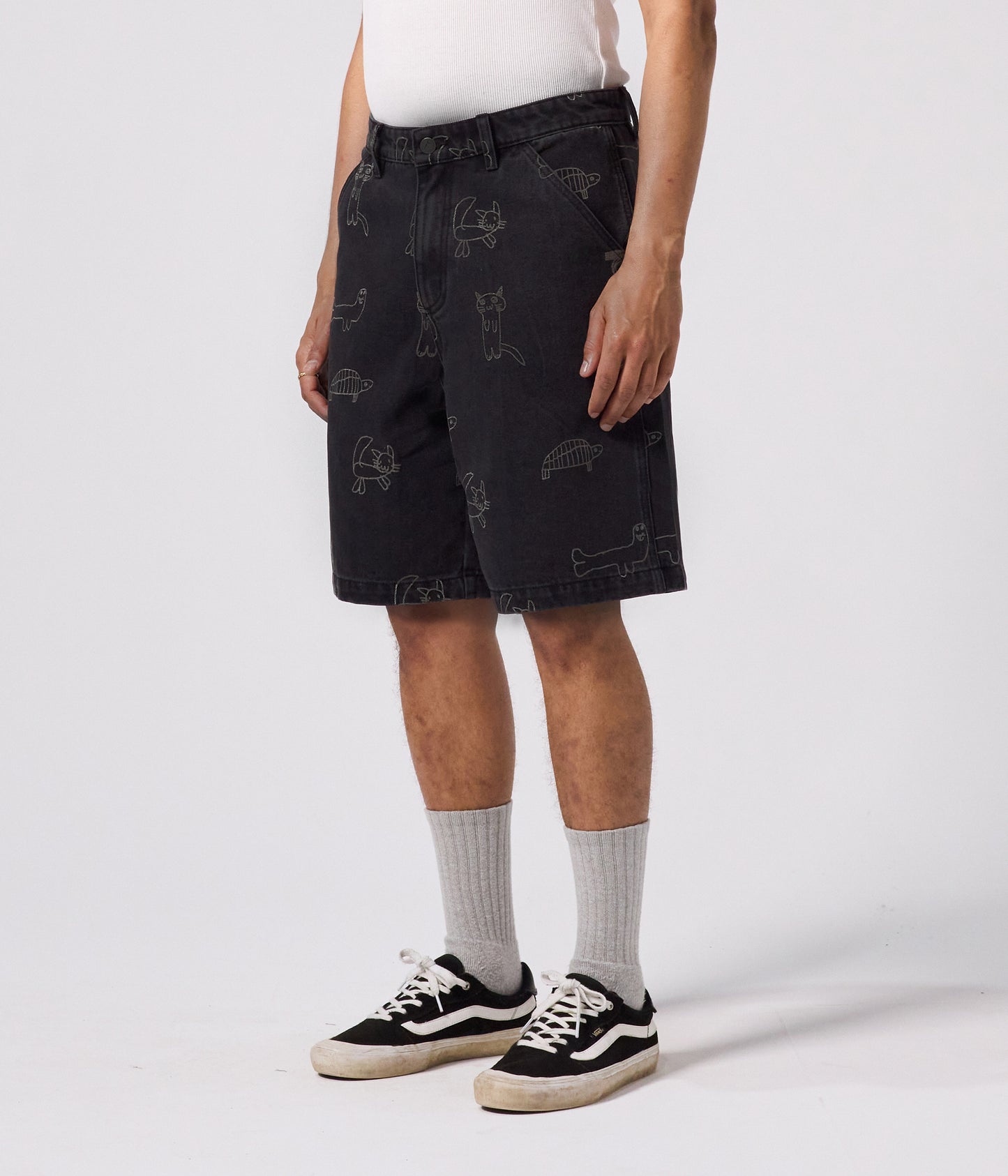 REYNOLDS YARDAGE DENIM 21' WALKSHORT // WASHED BLACK