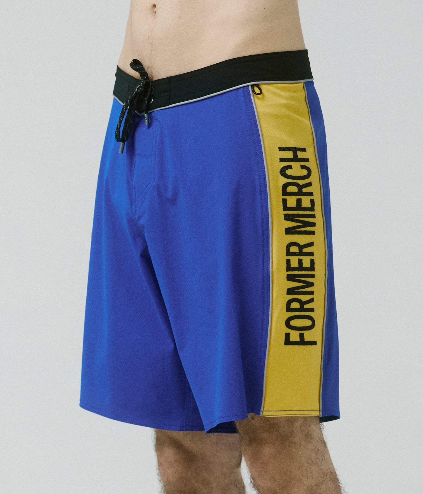 SYSTEM MERCH 19" TRUNK // COBALT