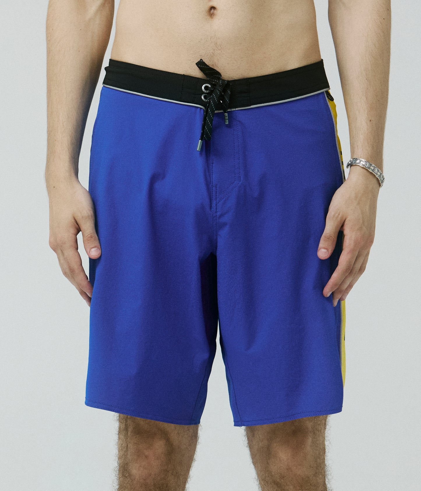 SYSTEM MERCH 19" TRUNK // COBALT