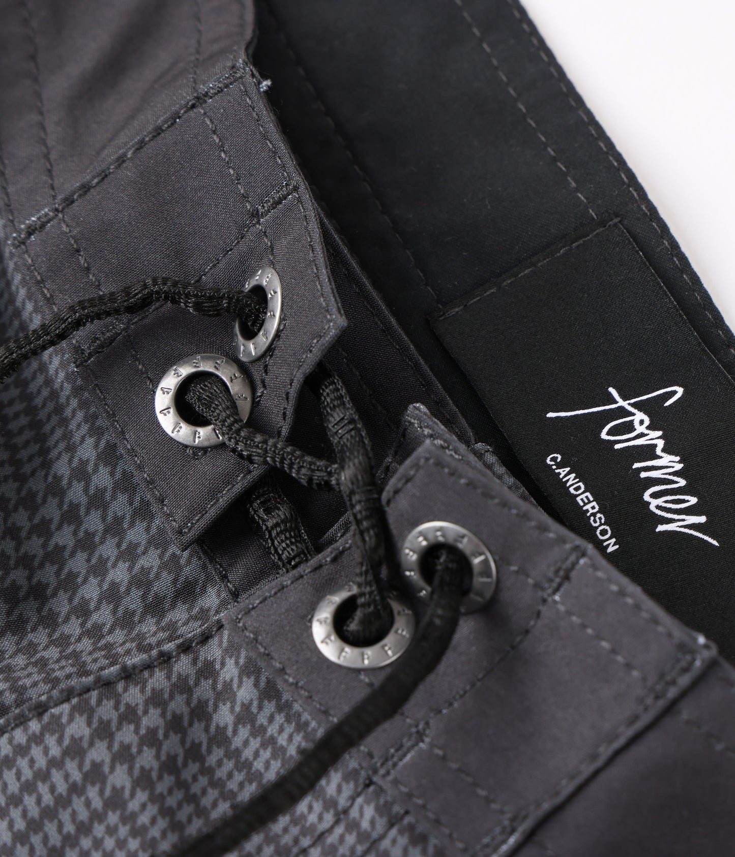 ANDERSON PLAID 18.5" TRUNK // GREY