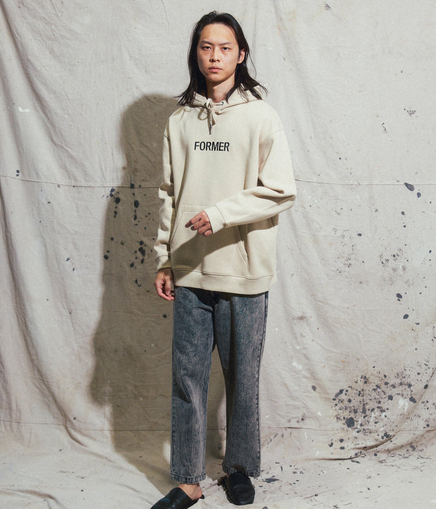 LEGACY EMB HOOD // BONE