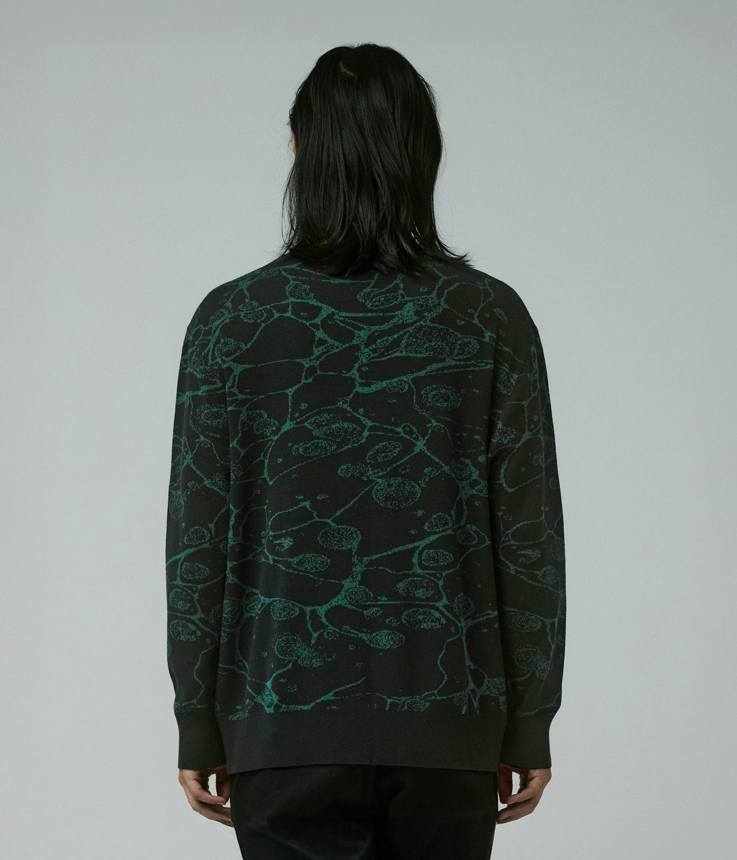 GLOBAL MIND CREW KNIT // BLACK