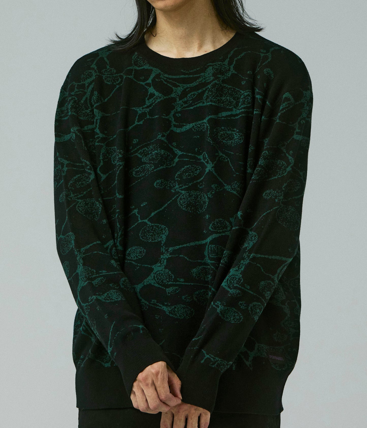 GLOBAL MIND CREW KNIT // BLACK