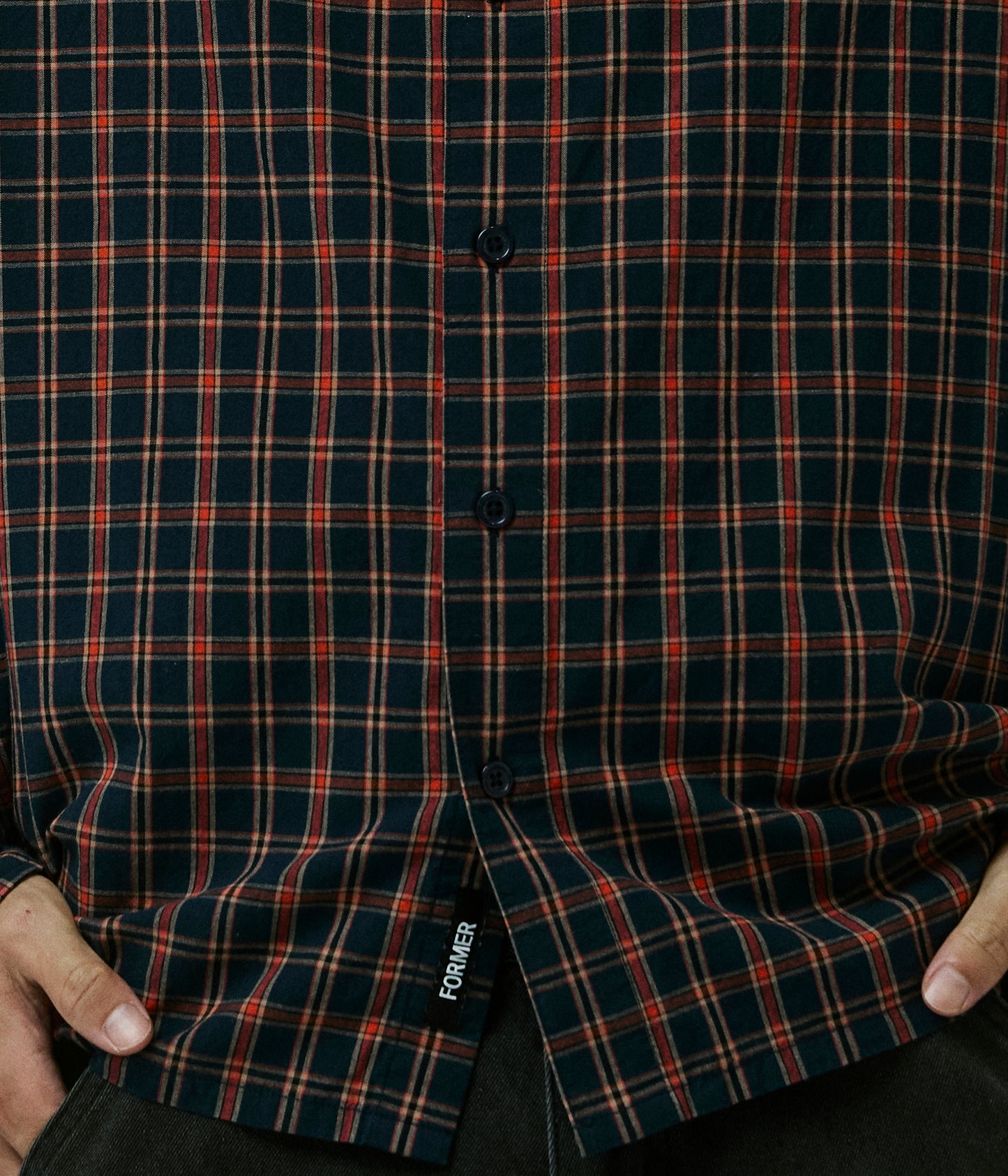 VIVIAN CHECK LS SHIRT // NAVY