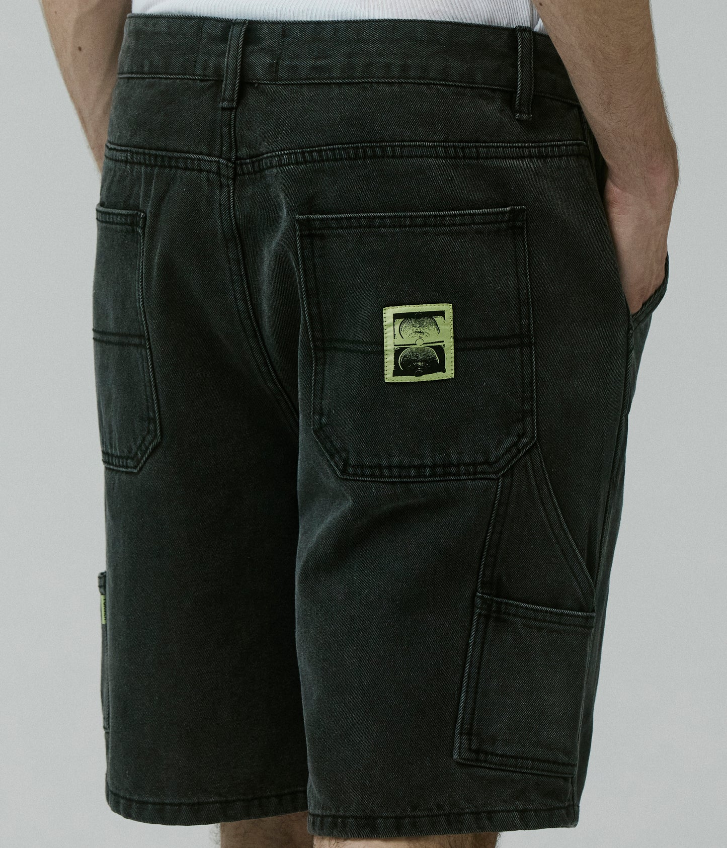 DISTEND VT DENIM CARPENTER SHORT // WASHD BLACK