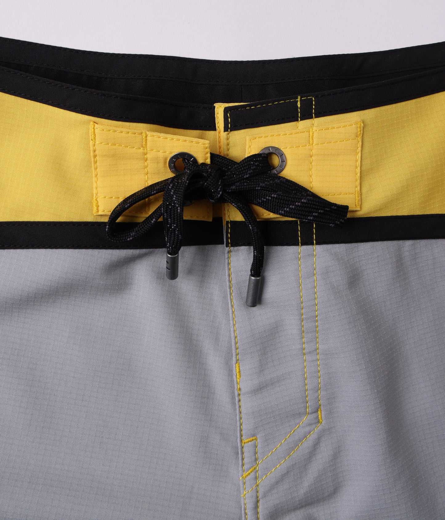 CHUN 21" TRUNK // YELLOW