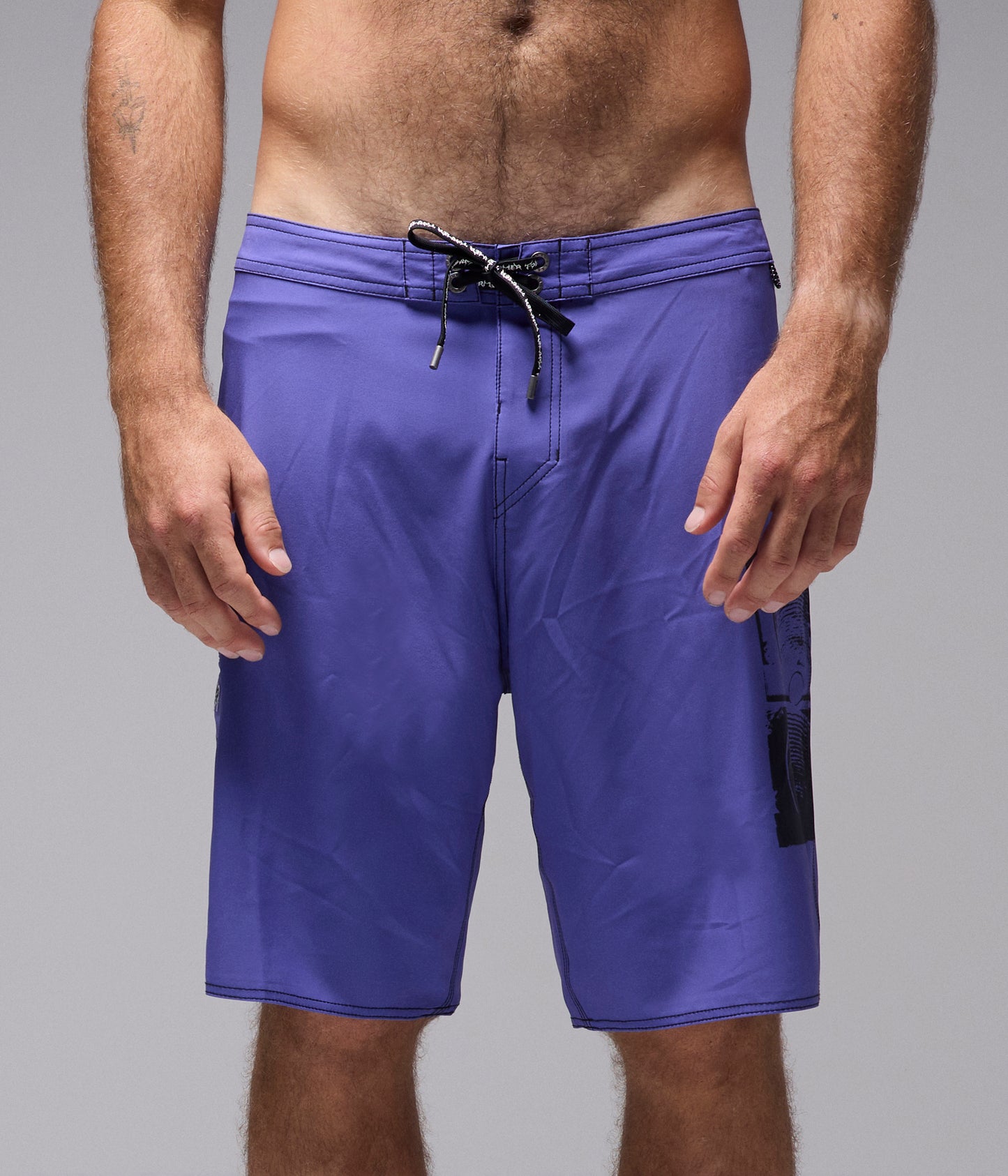 CRUX CARGO 20" TRUNK // VIOLET