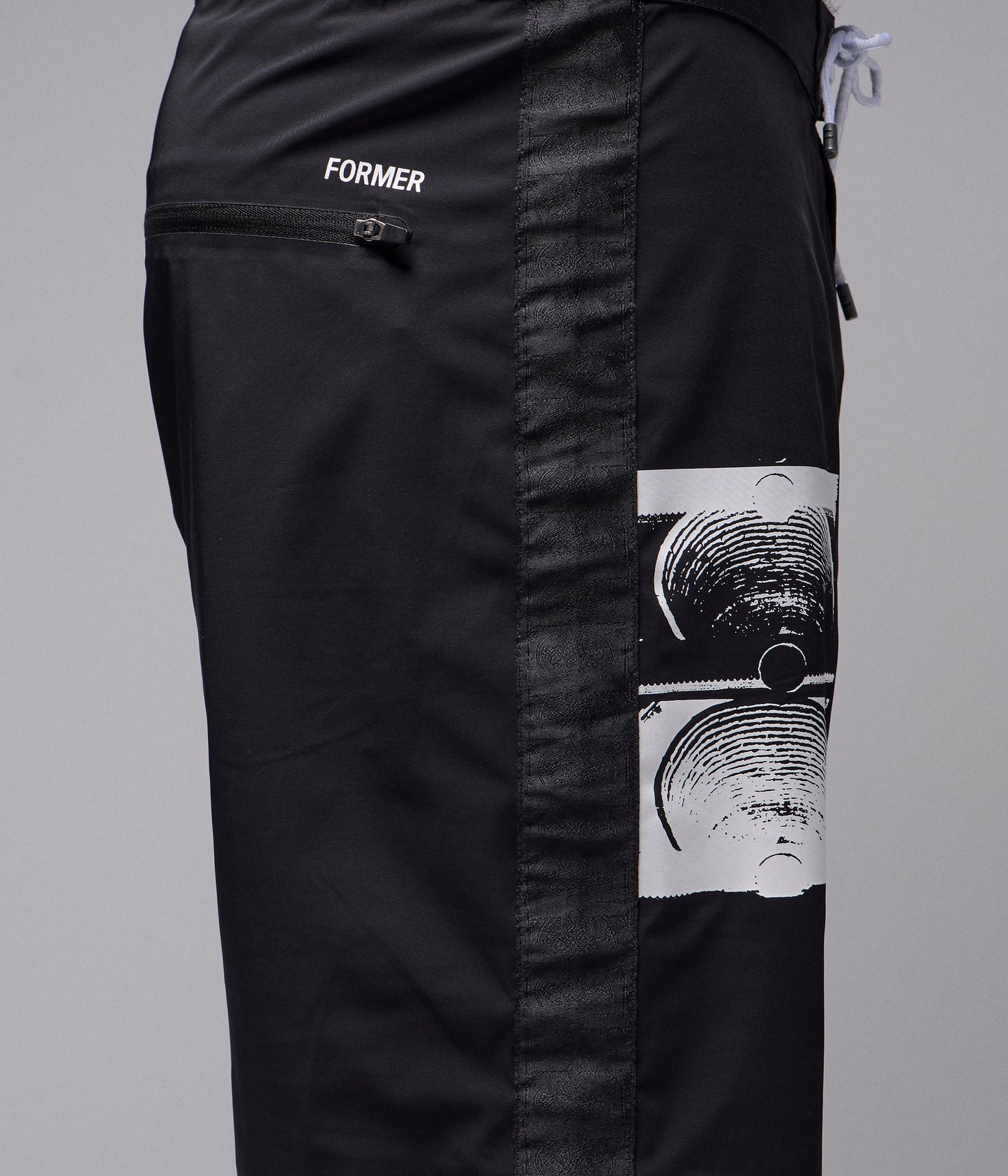 MILITANT 20" TRUNK // BLACK