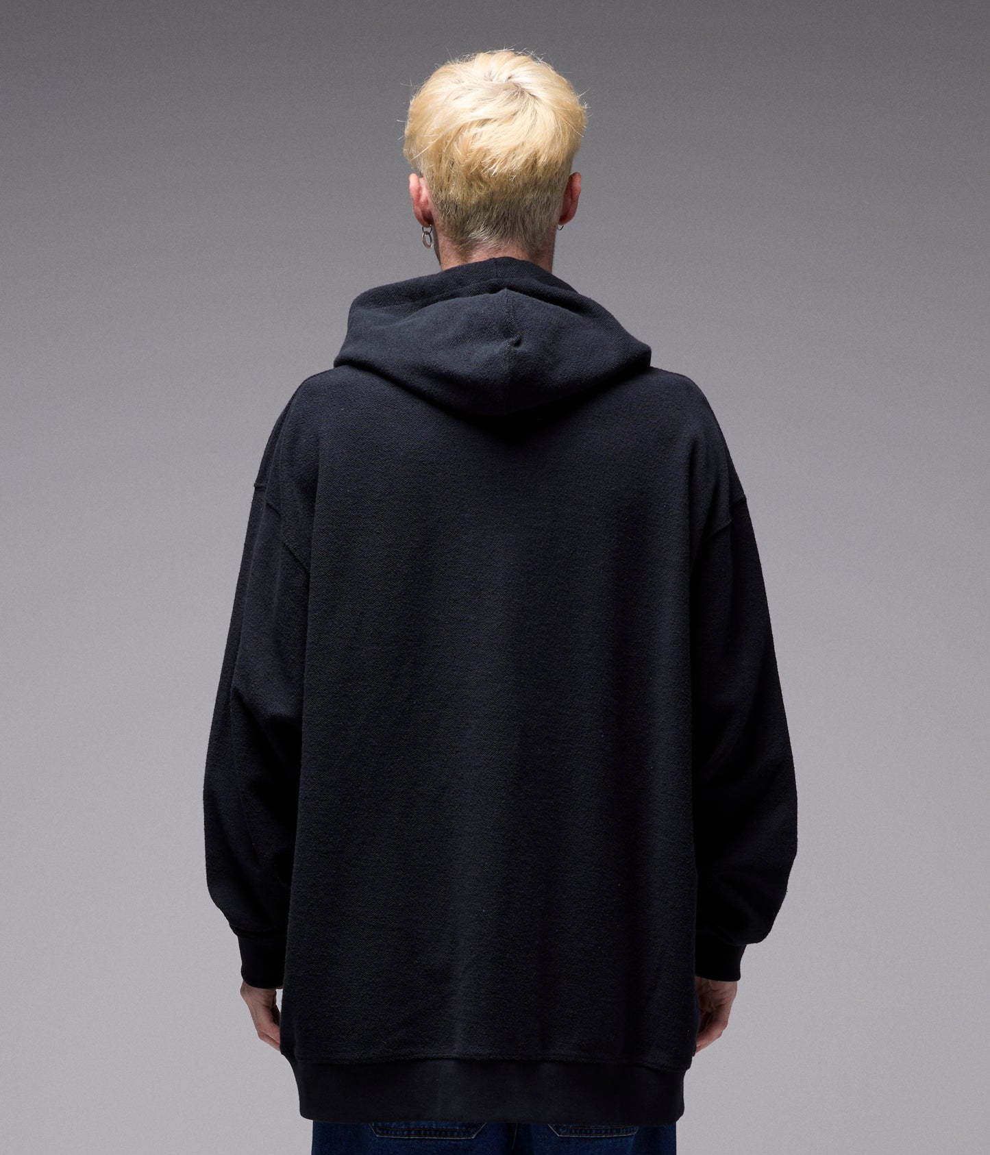 REALIZATION HOOD // BLACK
