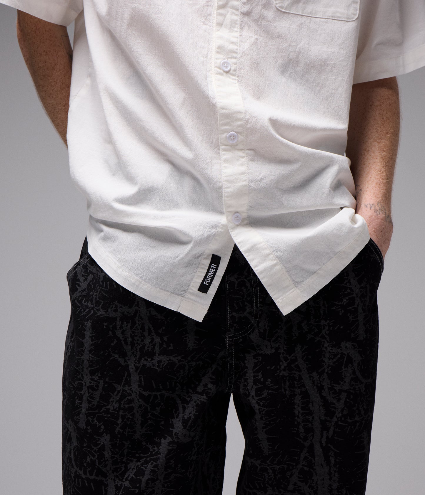 LEGACY SS SHIRT // BONE