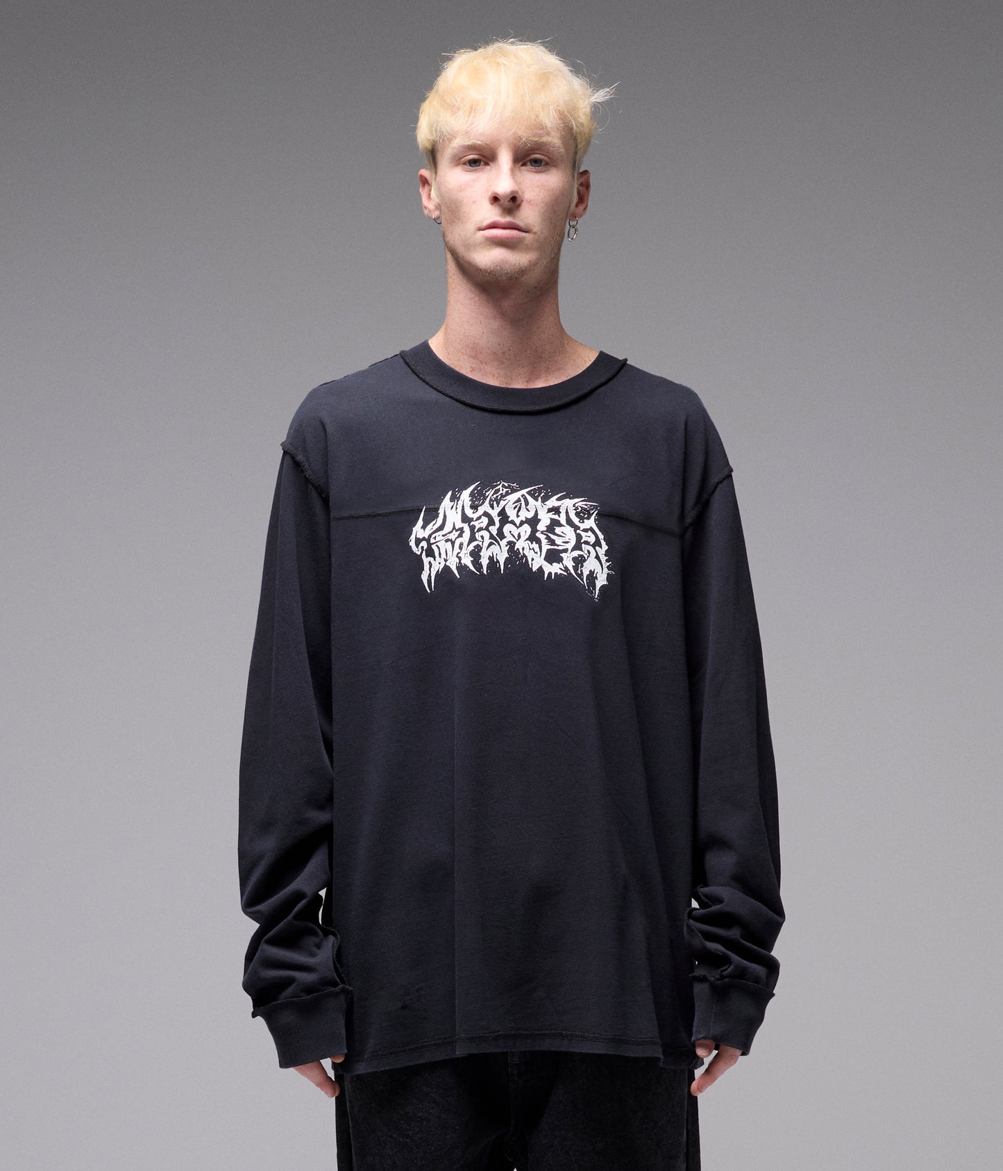 PRAISE LS T-SHIRT // WASHED BLACK
