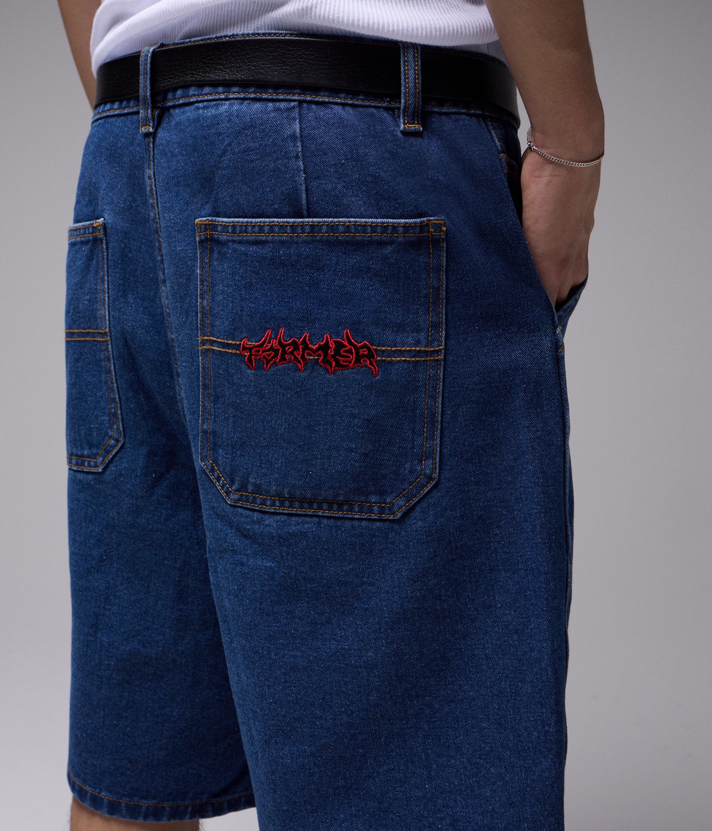 REYNOLDS DENIM 21" WALKSHORT // PROSCRIPTION DARK BLUE