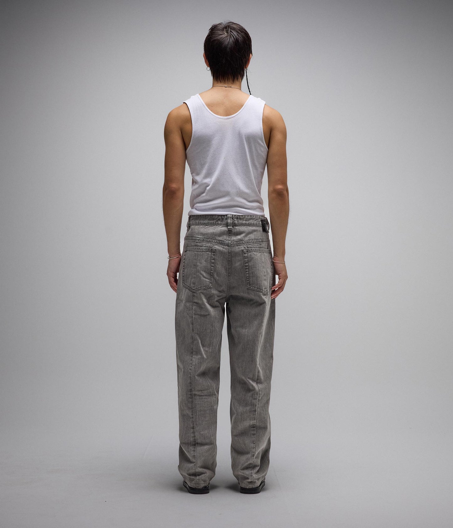 DISTEND SEAM JEAN // WASHED GREY