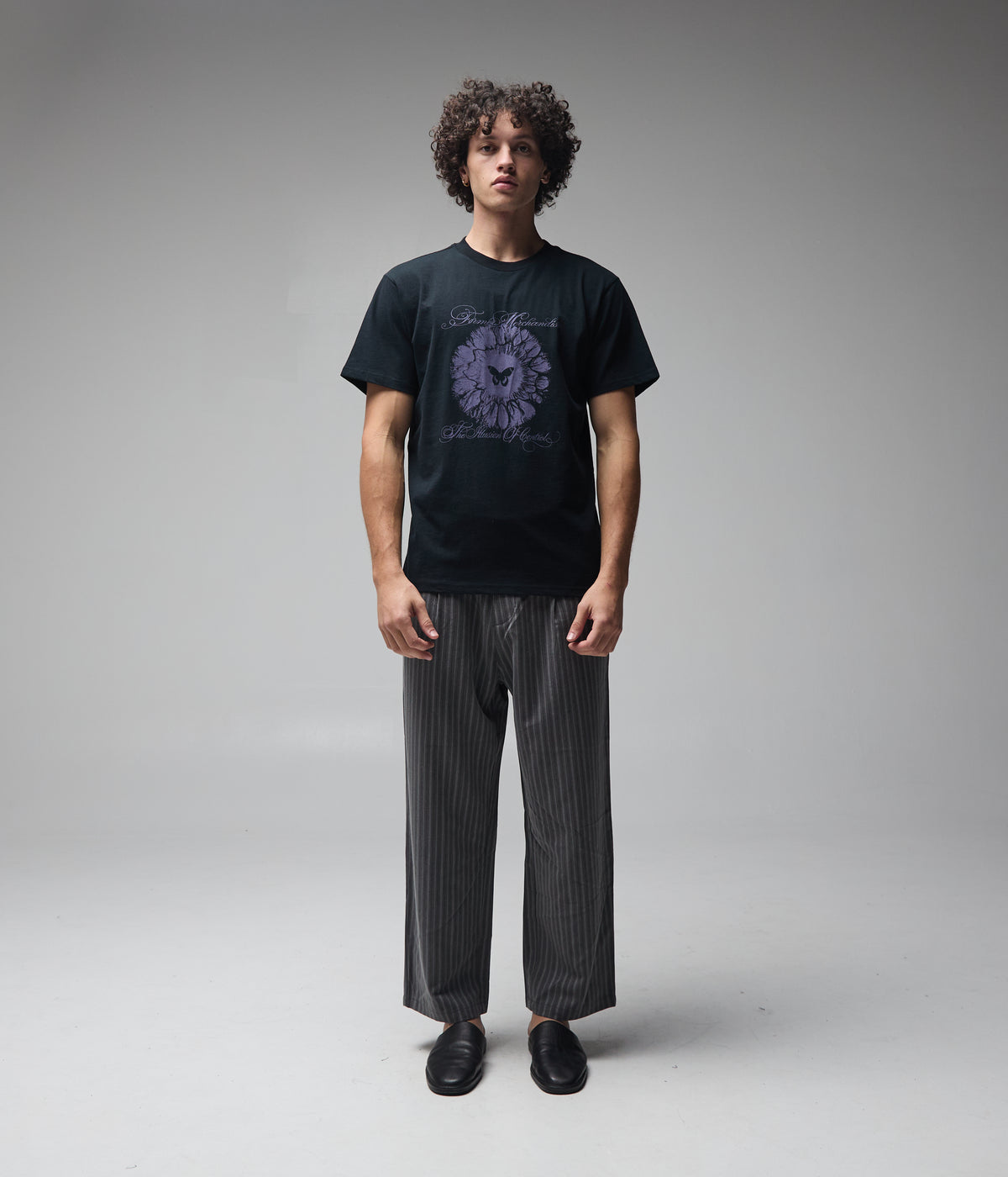 FORMER / FLUTTER T-SHIRT // BLACK