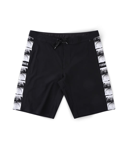 CRUXED 20" TRUNK // BLACK