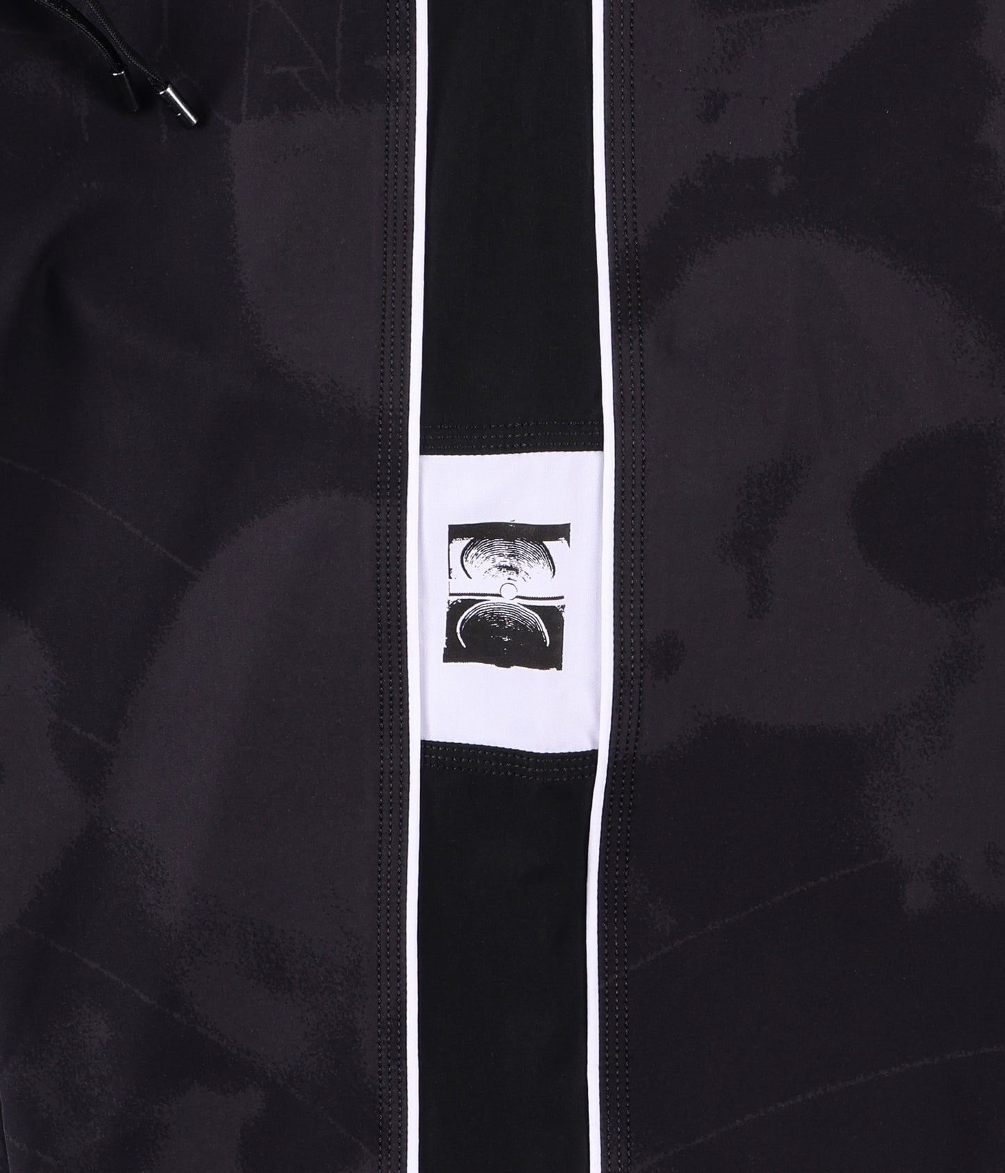 VITAL 20" TRUNK // BLACK