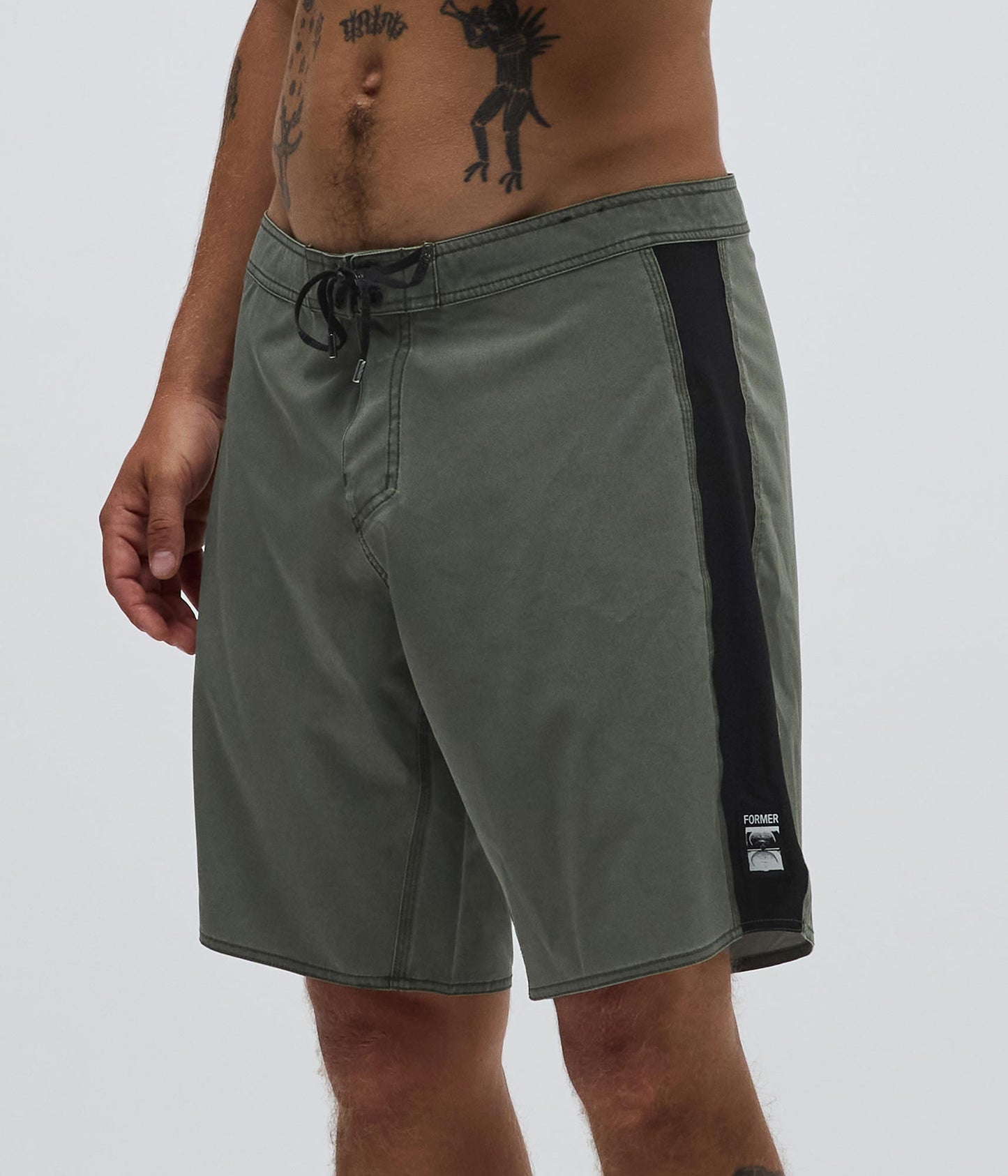 TEAM 19" TRUNK // SURPLUS