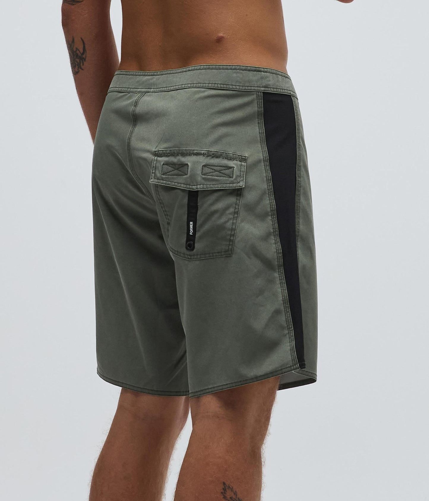 TEAM 19" TRUNK // SURPLUS