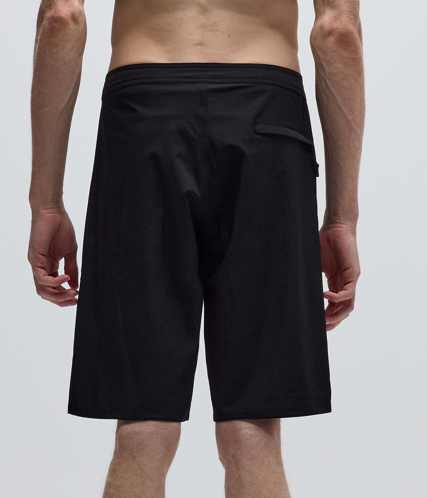 CRUX 20" TRUNK // BLACK