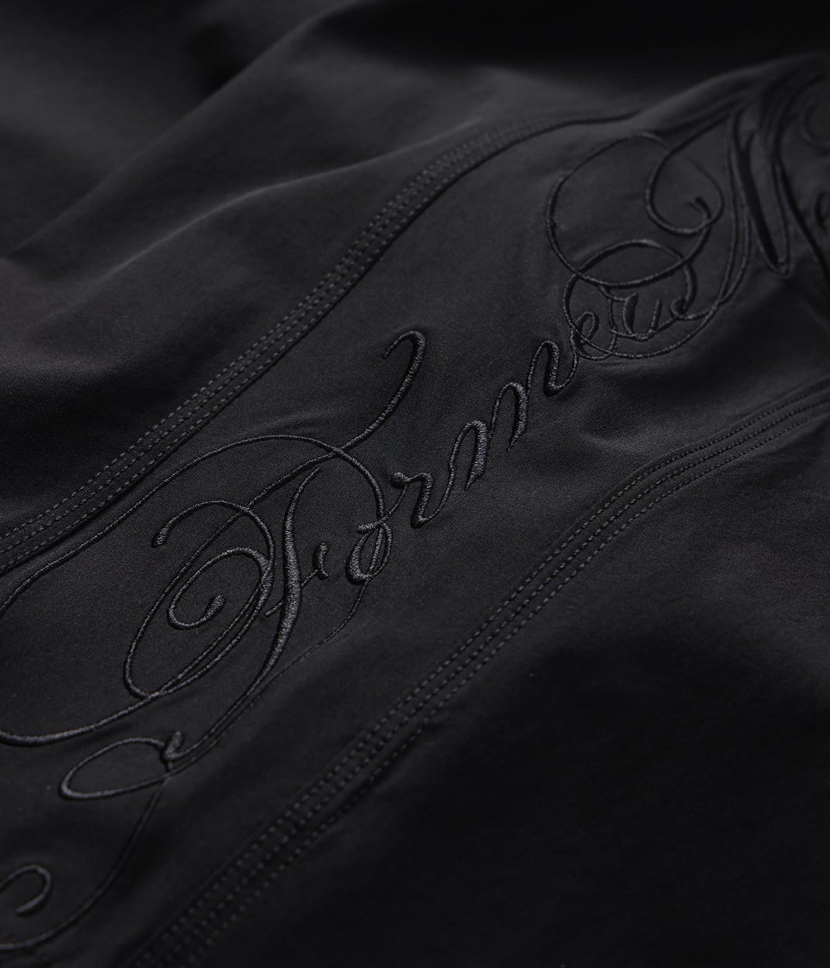 FORMER / ILLUSION 21" TRUNK // BLACK