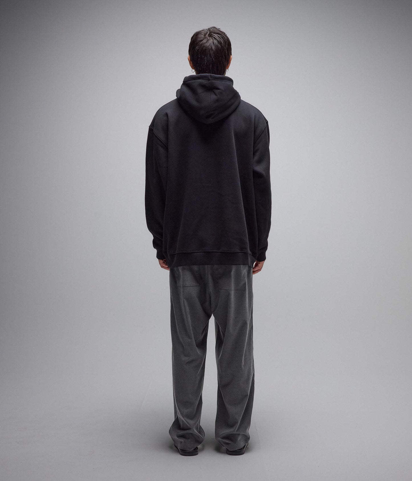 LEGACY EMBROID HOOD // BLACK