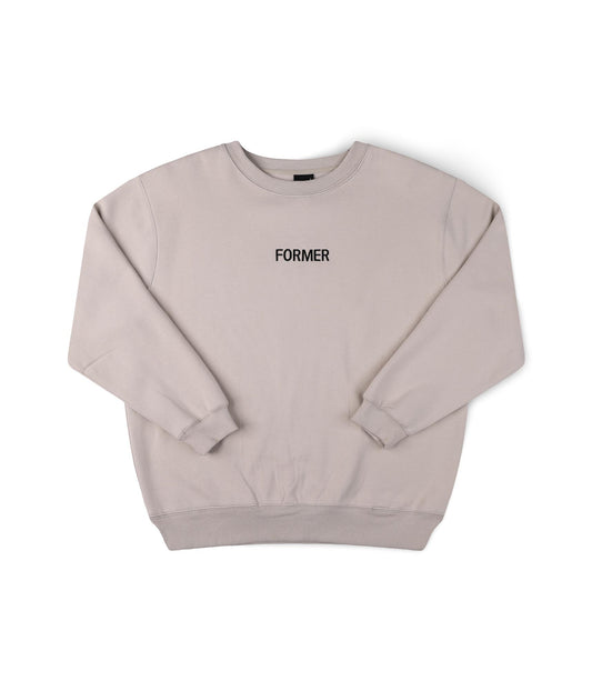 LEGACY EMBROID CREW // GREY