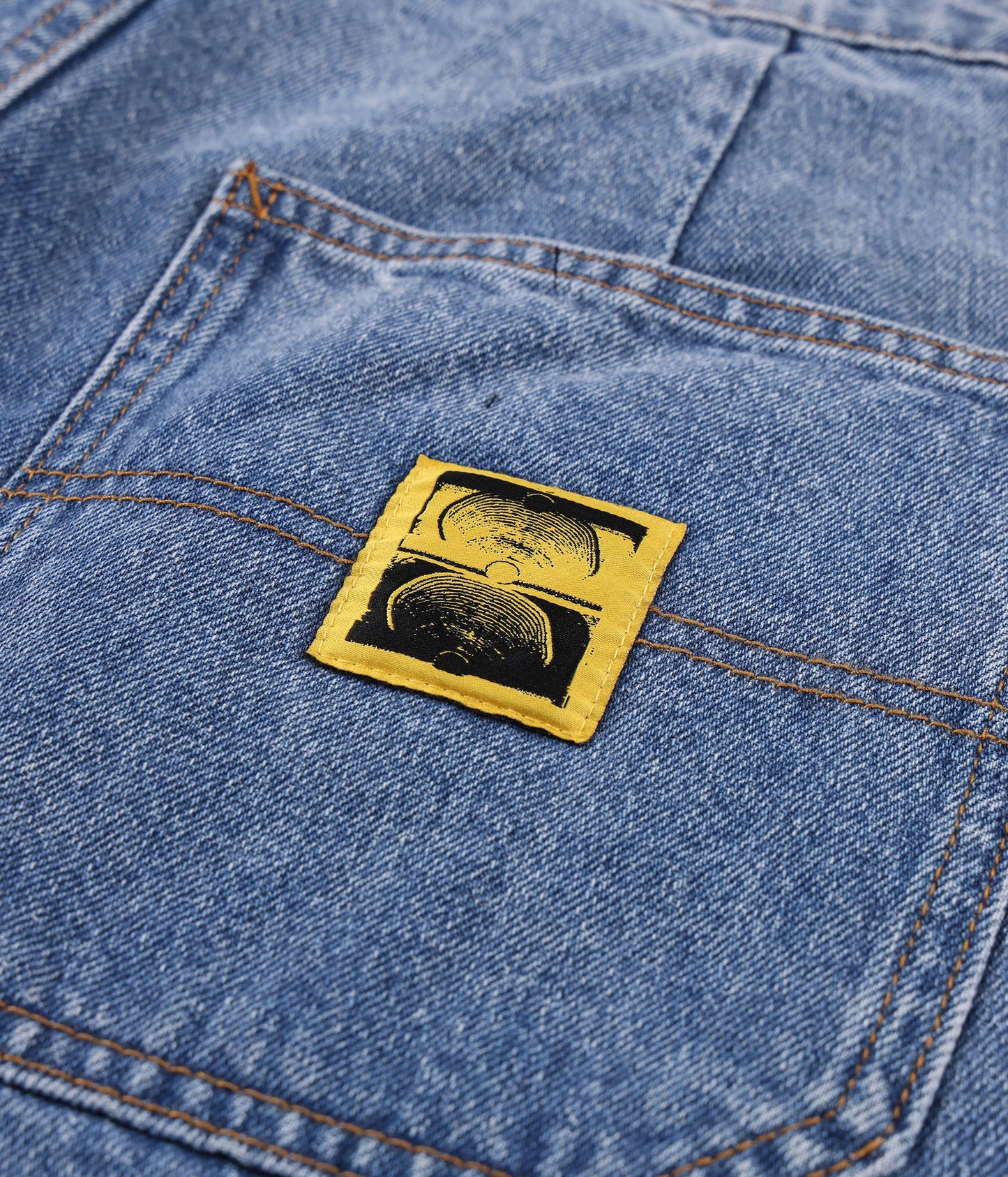 REYNOLDS 21" DENIM WALKSHORT // MID BLUE