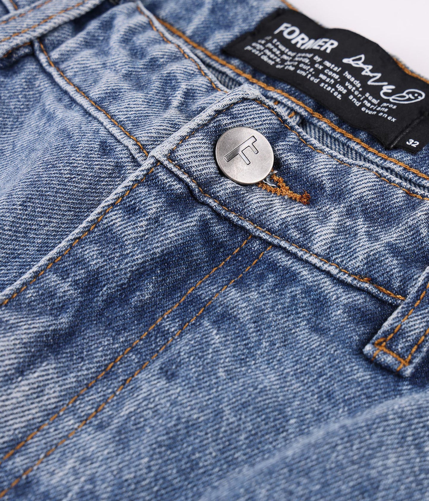 REYNOLDS 21" DENIM WALKSHORT // MID BLUE