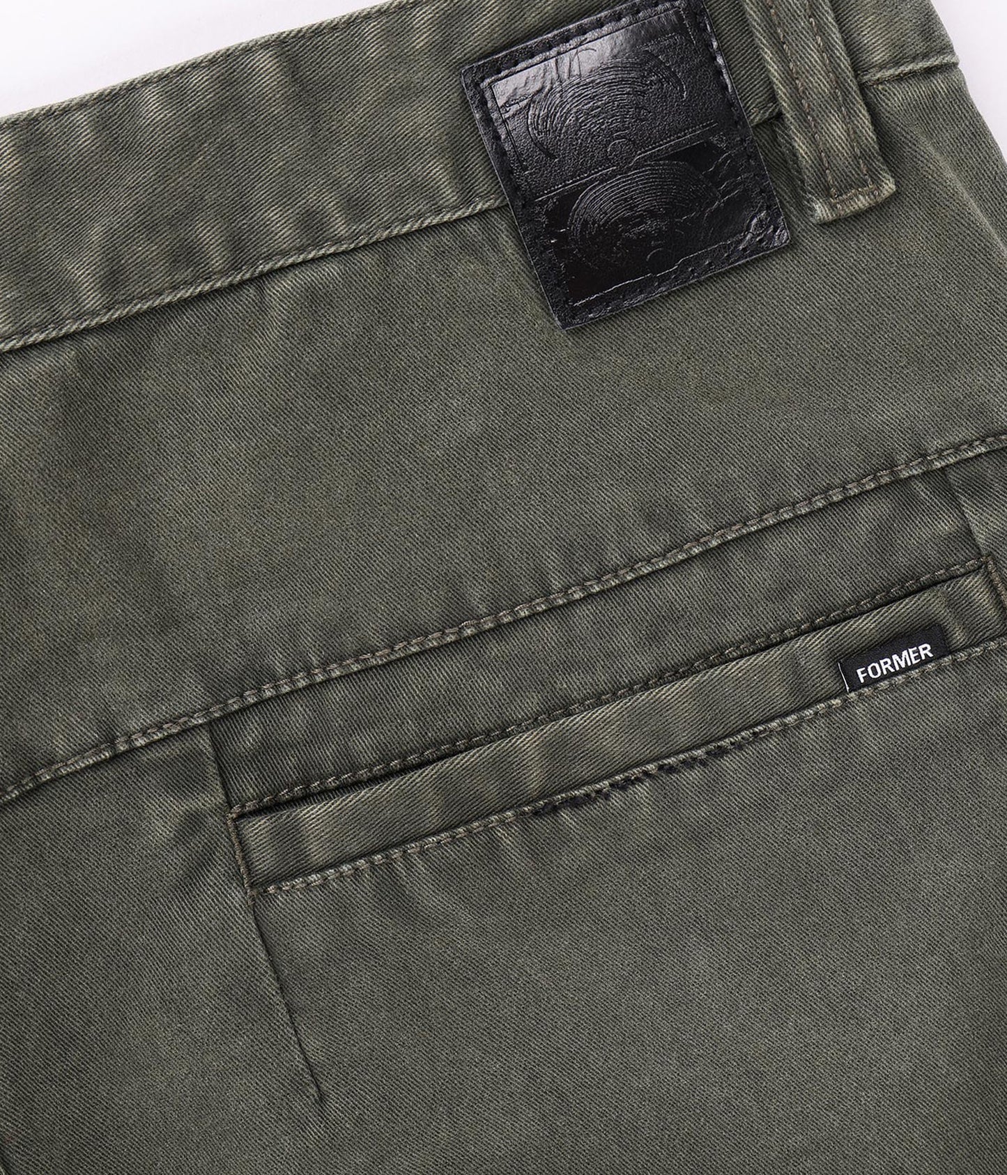 CRUX WALKSHORT // OLIVE