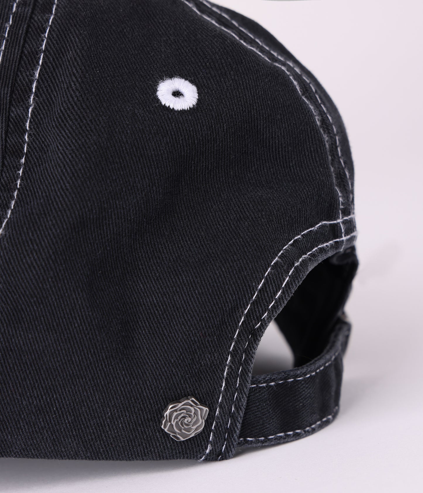 LEGACY ROSE CAP // BLACK