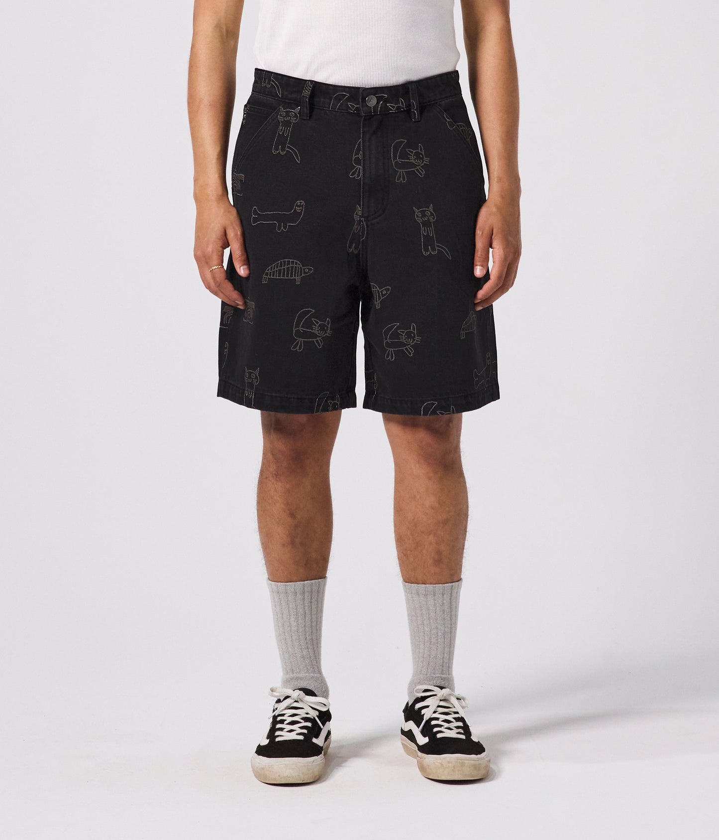 REYNOLDS YARDAGE DENIM 21' WALKSHORT // WASHED  BLACK