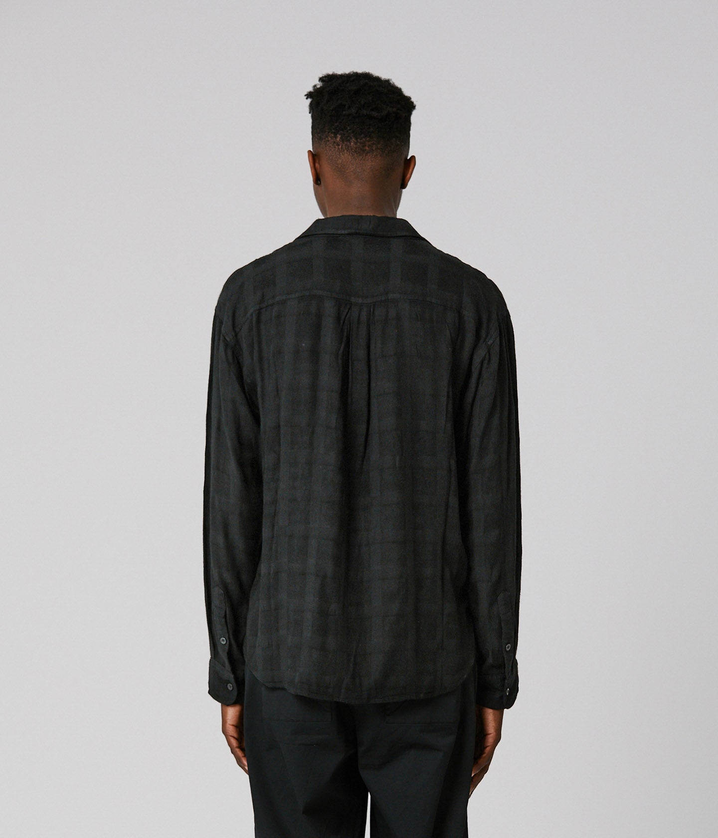 VIVIAN CRUX BLUR LS SHIRT // BLACK