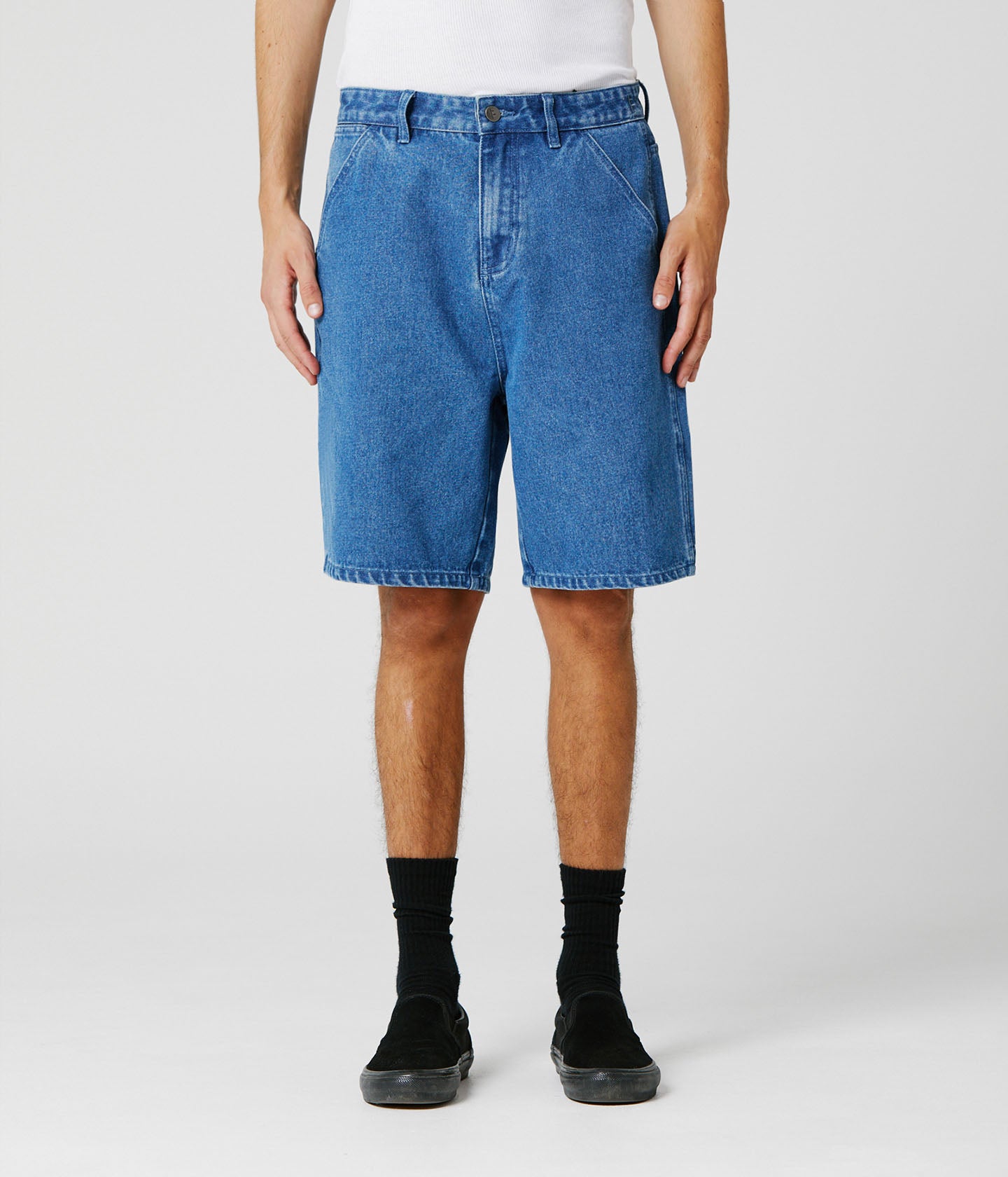 VT DISTEND 20.5' WALKSHORT // WORN DENIM