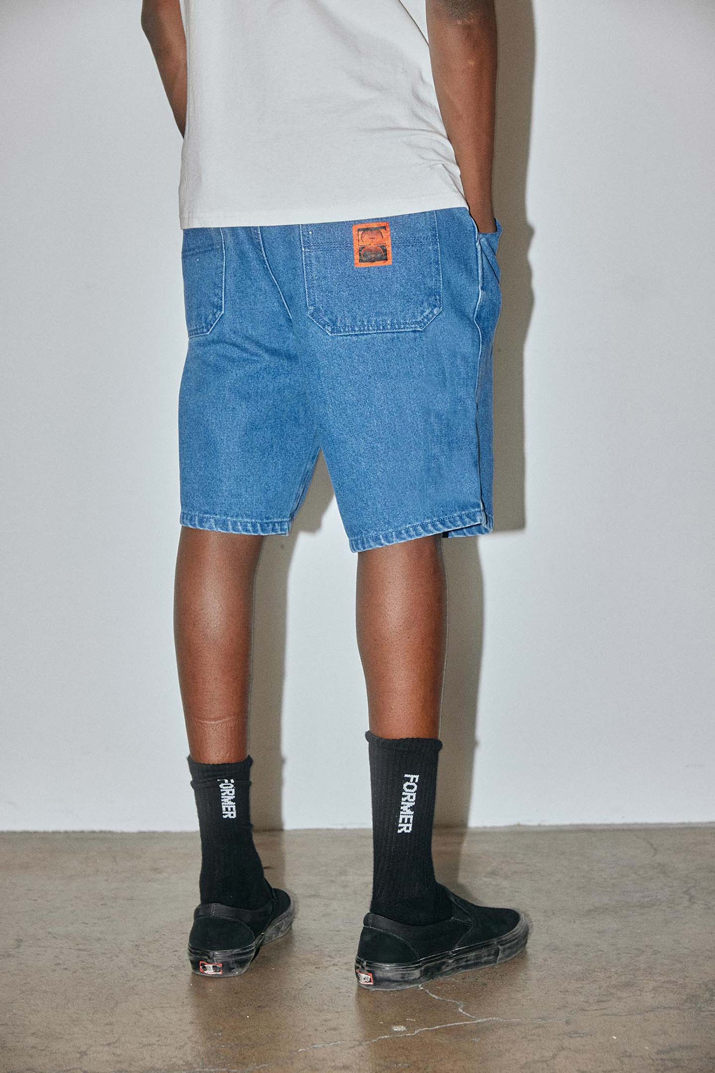 VT DISTEND 20.5' WALKSHORT // WORN DENIM